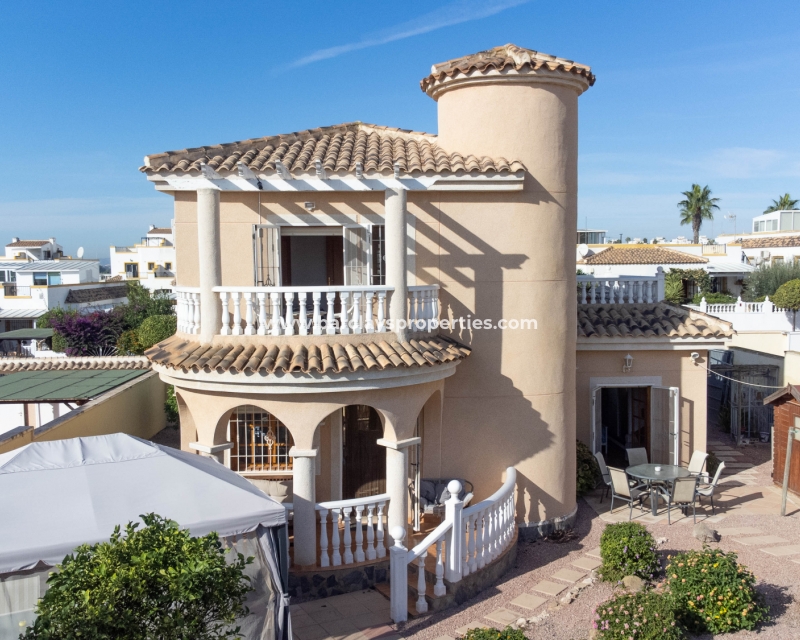 Wederverkoop - Vrijstaande Villa - Urb. La Marina