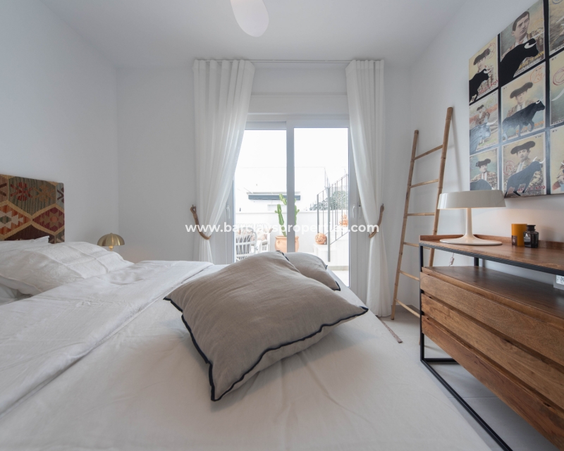 Wederverkoop - Vrijstaande Villa - Urb. La Marina