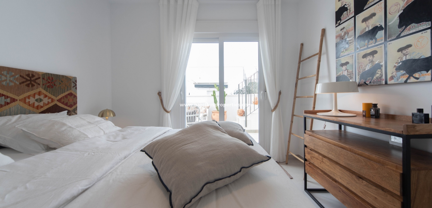 Wederverkoop - Vrijstaande Villa - Urb. La Marina