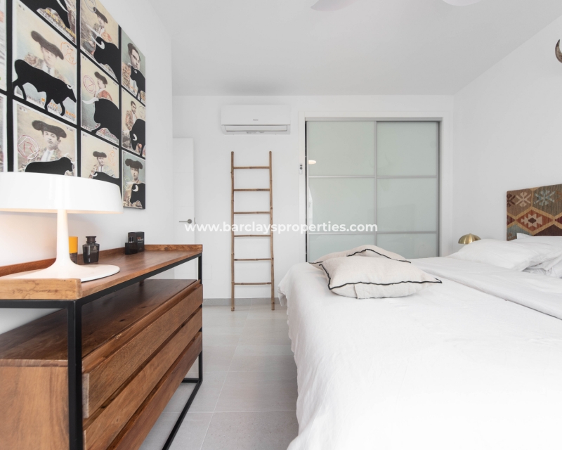 Wederverkoop - Vrijstaande Villa - Urb. La Marina