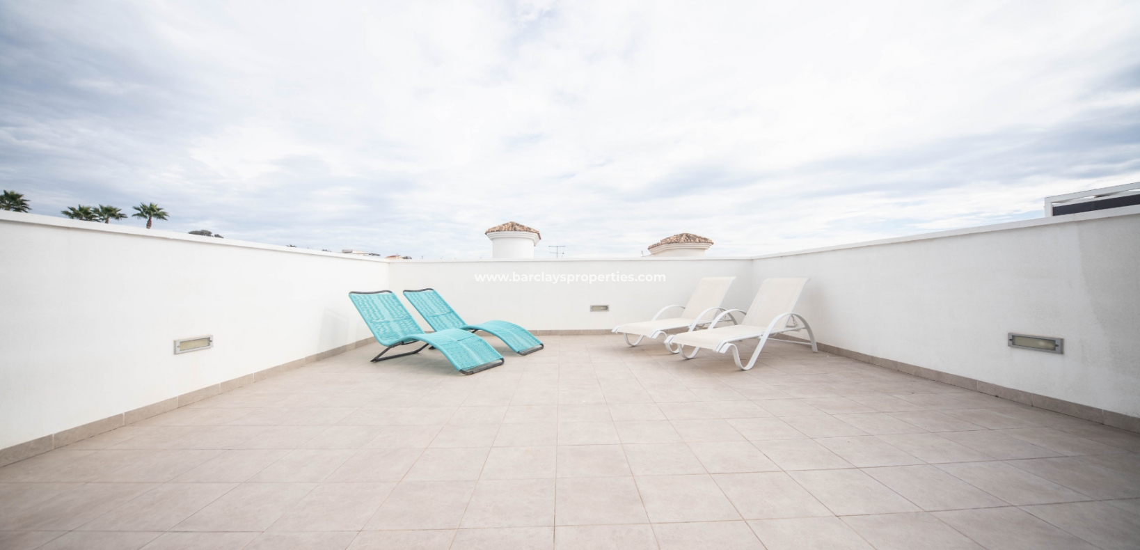 Wederverkoop - Vrijstaande Villa - Urb. La Marina