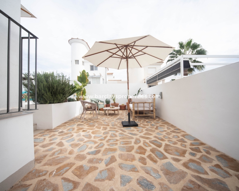 Wederverkoop - Vrijstaande Villa - Urb. La Marina