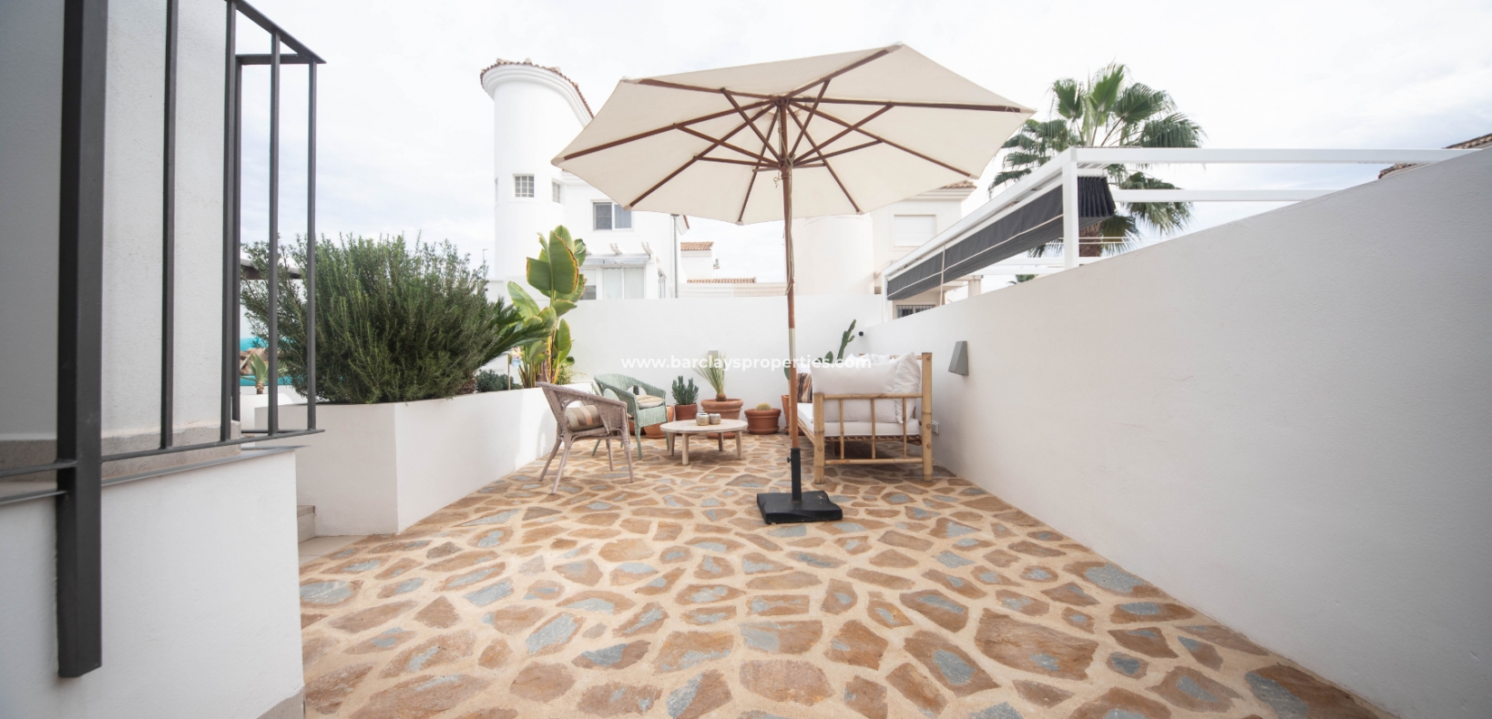 Wederverkoop - Vrijstaande Villa - Urb. La Marina