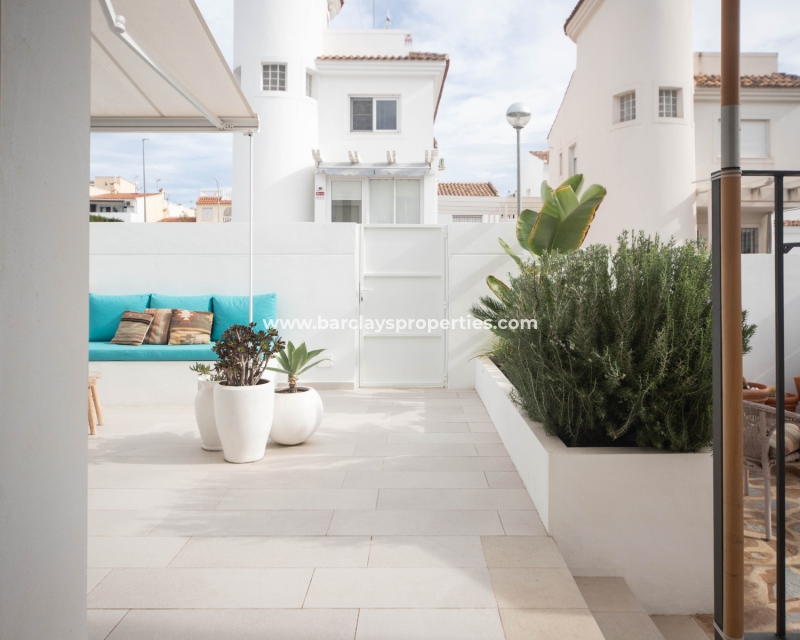 Wederverkoop - Vrijstaande Villa - Urb. La Marina