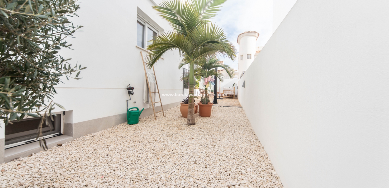 Wederverkoop - Vrijstaande Villa - Urb. La Marina