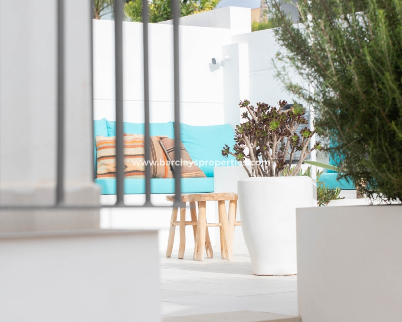 Wederverkoop - Vrijstaande Villa - Urb. La Marina