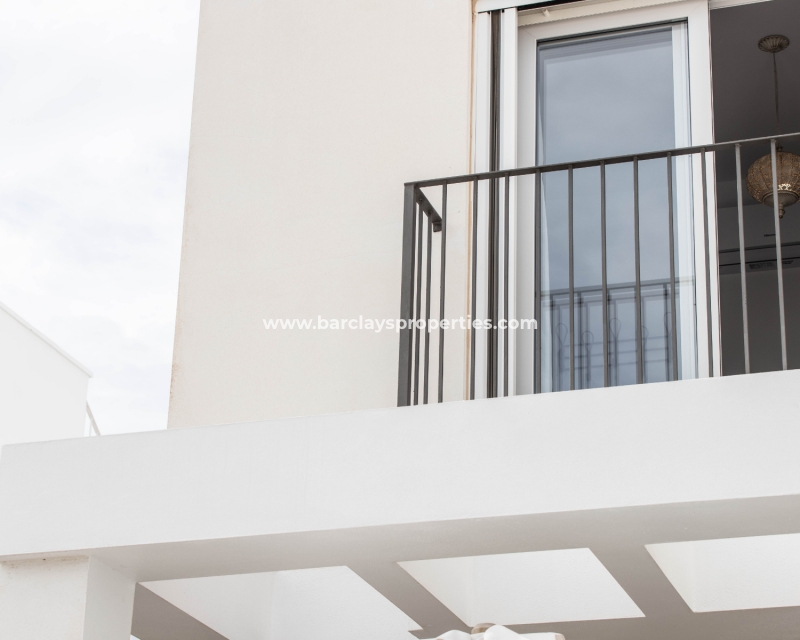 Wederverkoop - Vrijstaande Villa - Urb. La Marina