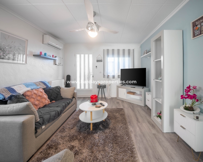 Wederverkoop - Vrijstaande Villa - Urb. La Marina