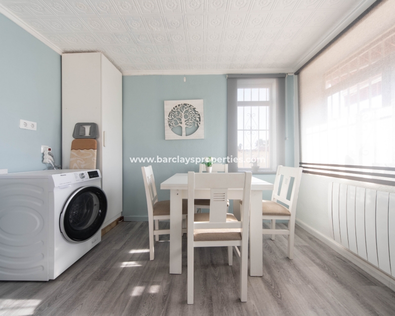 Wederverkoop - Vrijstaande Villa - Urb. La Marina