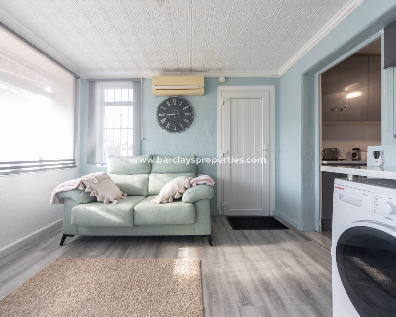 Wederverkoop - Vrijstaande Villa - Urb. La Marina