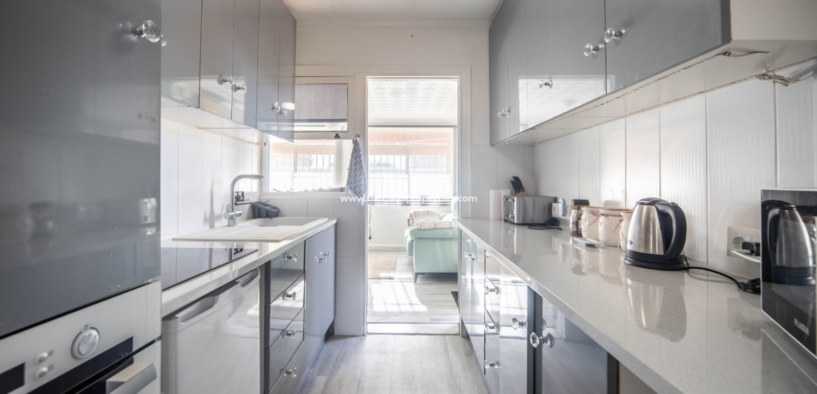 Wederverkoop - Vrijstaande Villa - Urb. La Marina