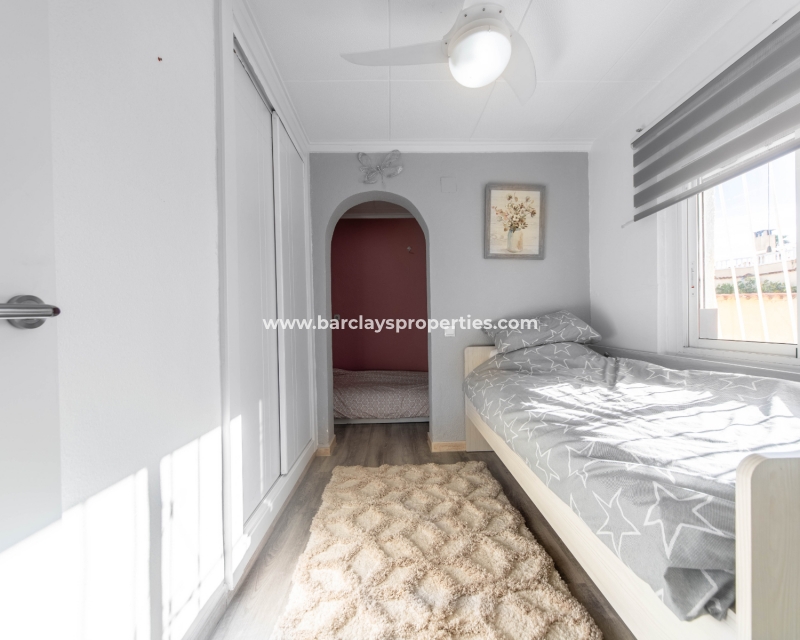 Wederverkoop - Vrijstaande Villa - Urb. La Marina