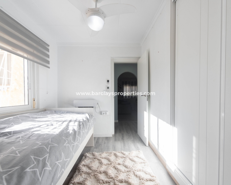 Wederverkoop - Vrijstaande Villa - Urb. La Marina