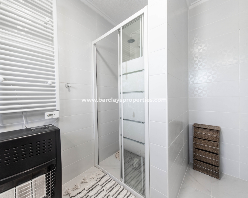 Wederverkoop - Vrijstaande Villa - Urb. La Marina