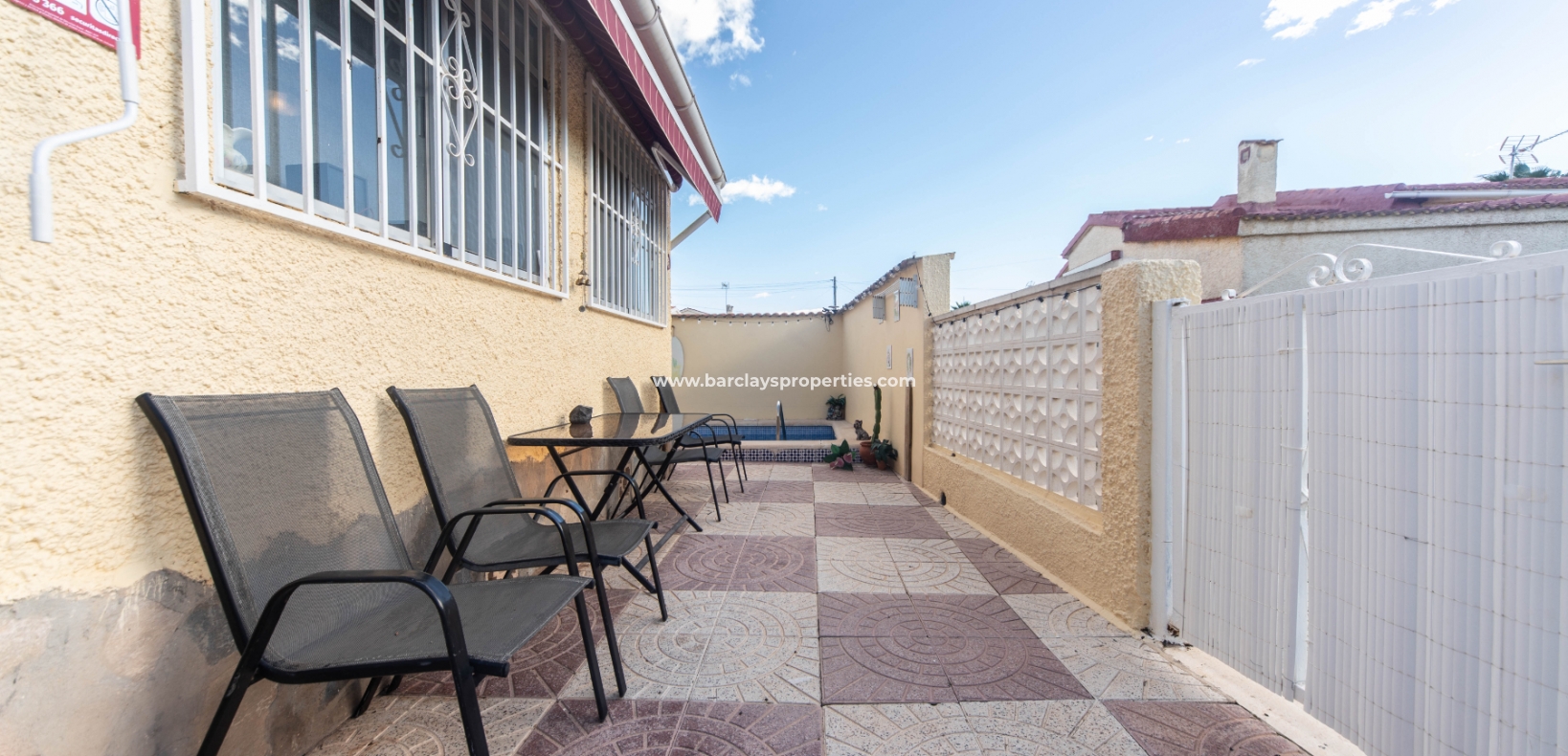 Wederverkoop - Vrijstaande Villa - Urb. La Marina