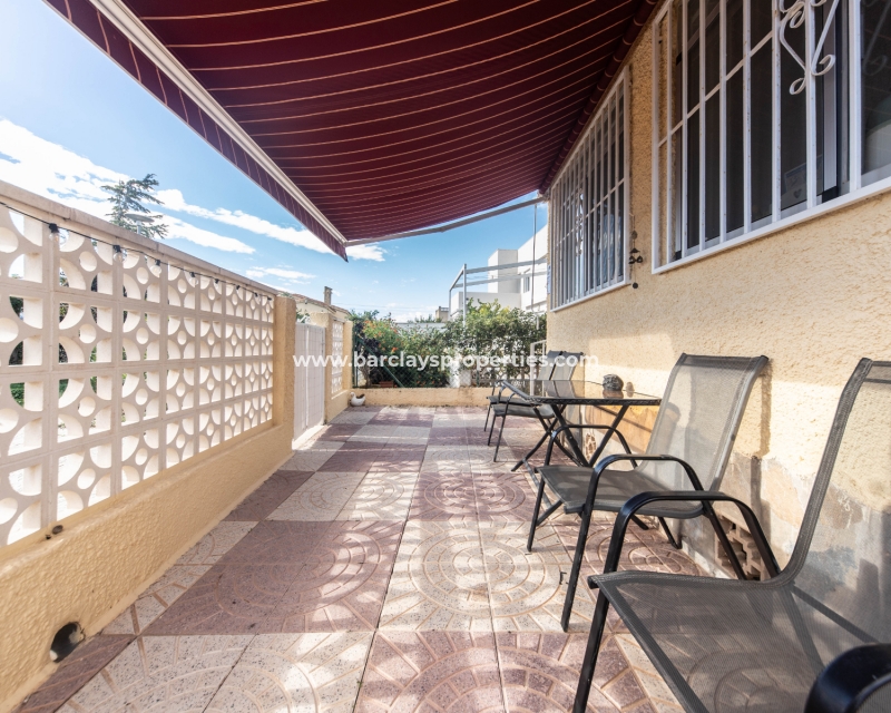 Wederverkoop - Vrijstaande Villa - Urb. La Marina