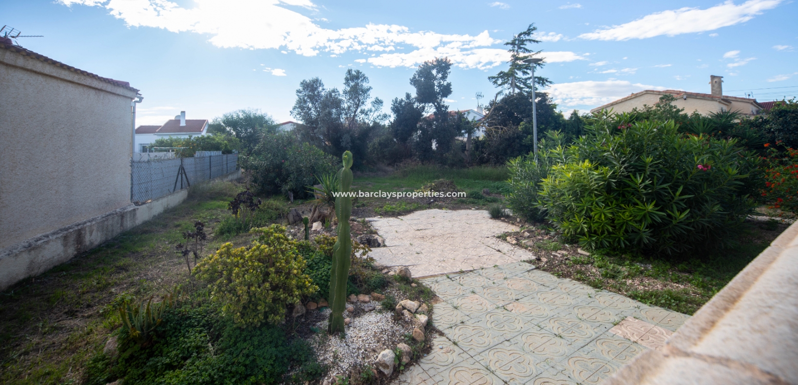 Wederverkoop - Vrijstaande Villa - Urb. La Marina