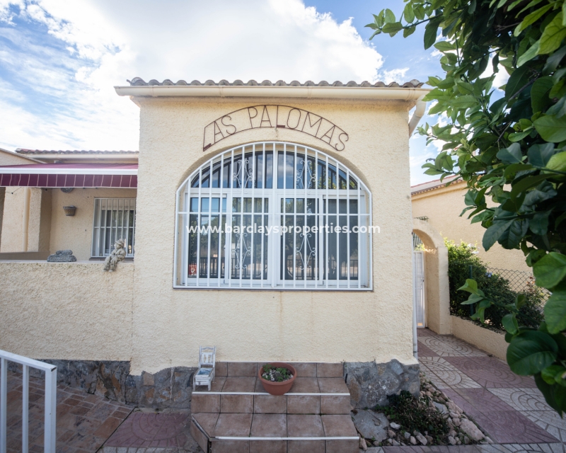 Wederverkoop - Vrijstaande Villa - Urb. La Marina