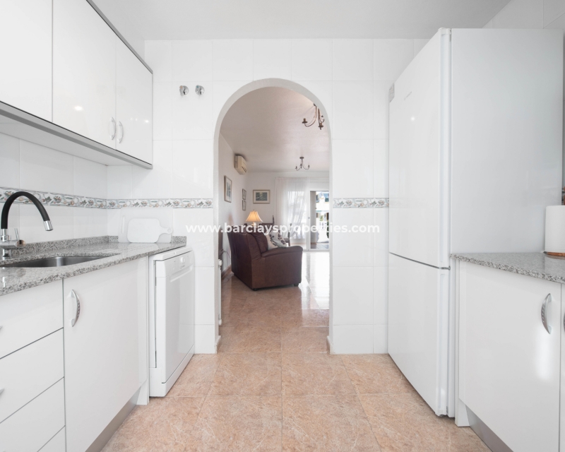 Wederverkoop - Vrijstaande Villa - Urb. La Marina