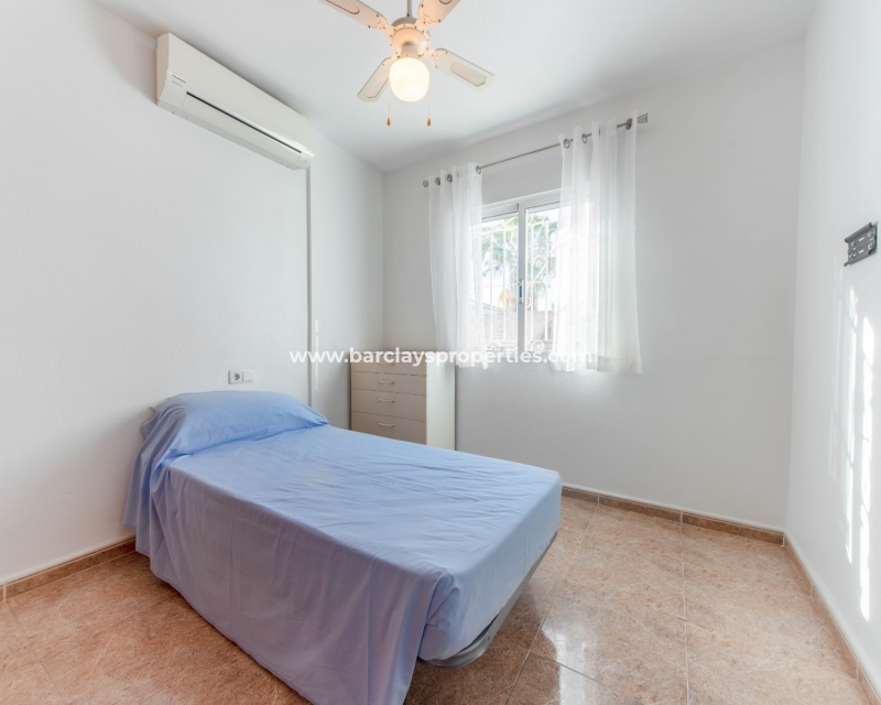 Wederverkoop - Vrijstaande Villa - Urb. La Marina