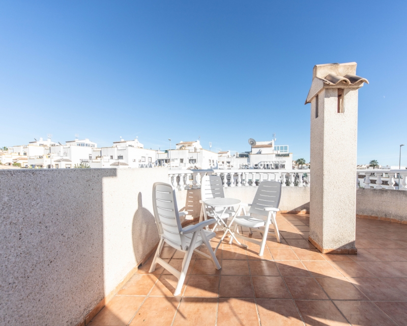 Wederverkoop - Vrijstaande Villa - Urb. La Marina