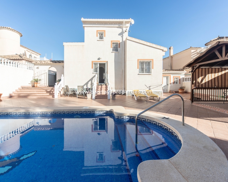 Wederverkoop - Vrijstaande Villa - Urb. La Marina