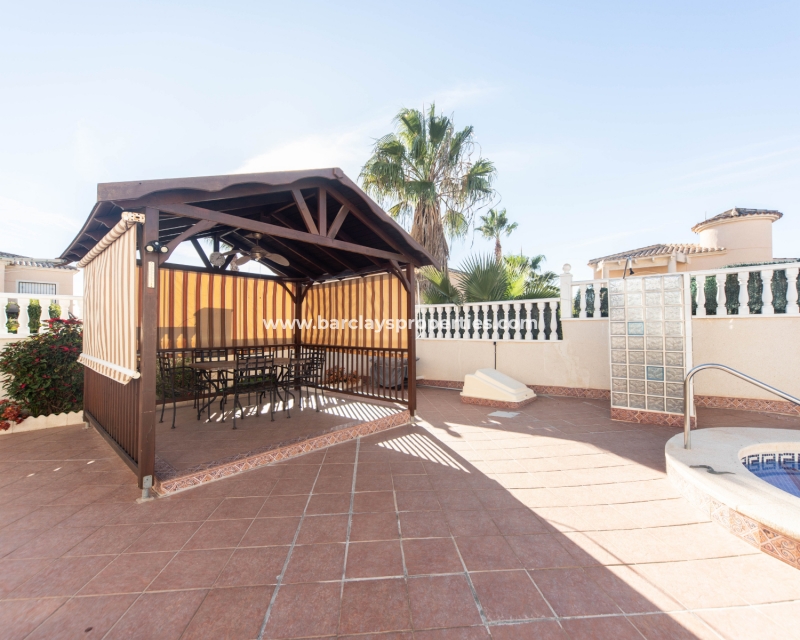 Wederverkoop - Vrijstaande Villa - Urb. La Marina