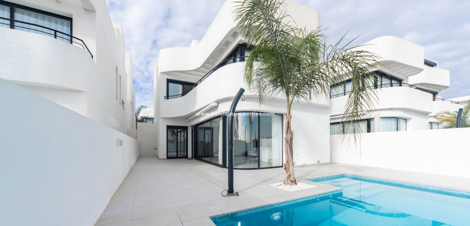 Wederverkoop - Vrijstaande Villa - Urb. La Marina