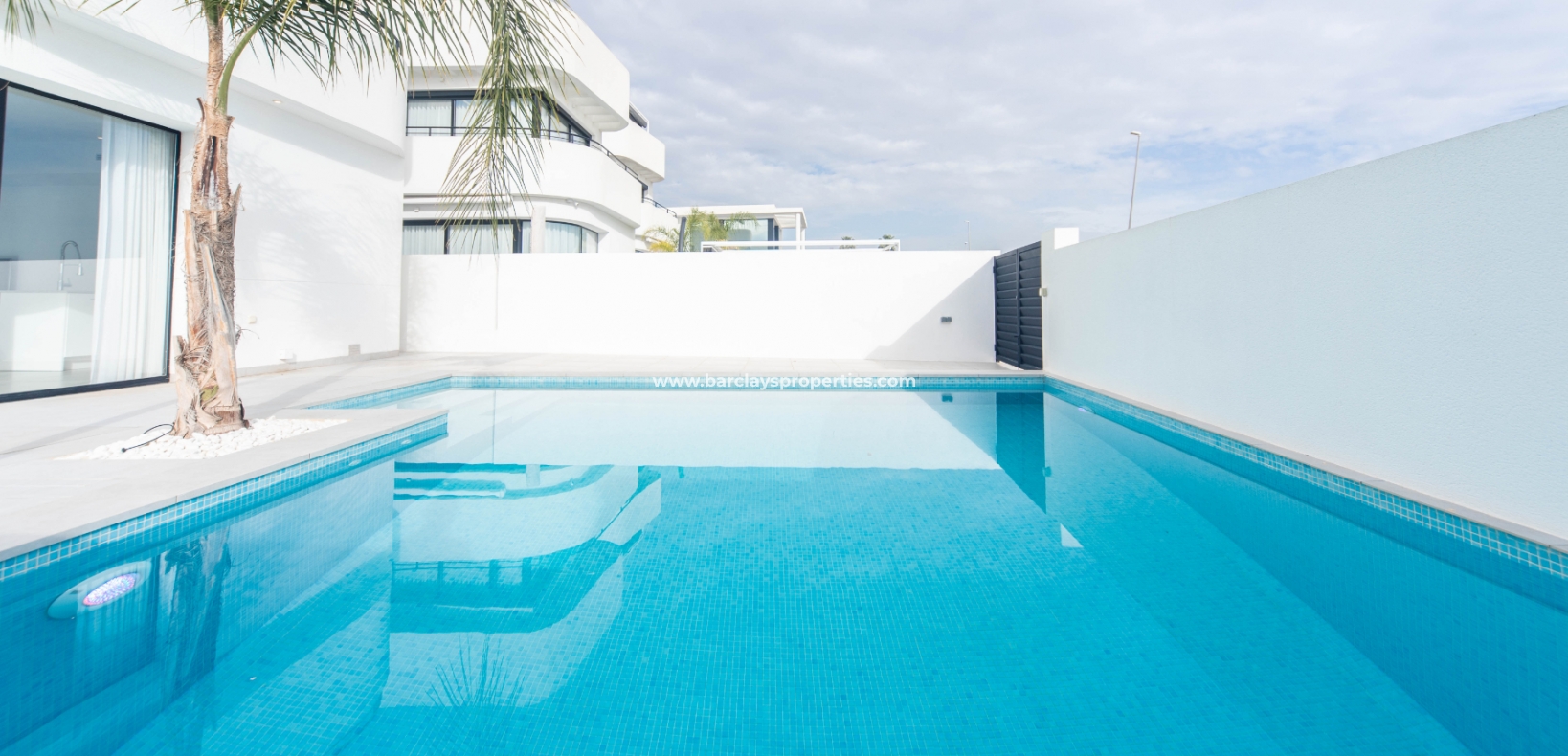 Wederverkoop - Vrijstaande Villa - Urb. La Marina