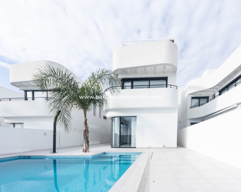 Wederverkoop - Vrijstaande Villa - Urb. La Marina