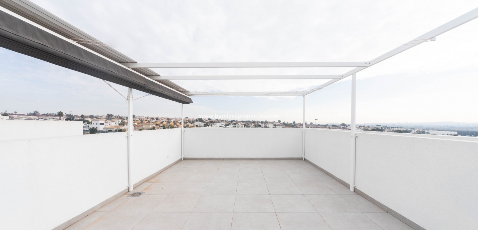 Wederverkoop - Vrijstaande Villa - Urb. La Marina