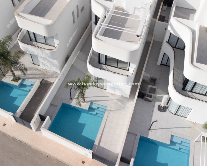 Wederverkoop - Vrijstaande Villa - Urb. La Marina