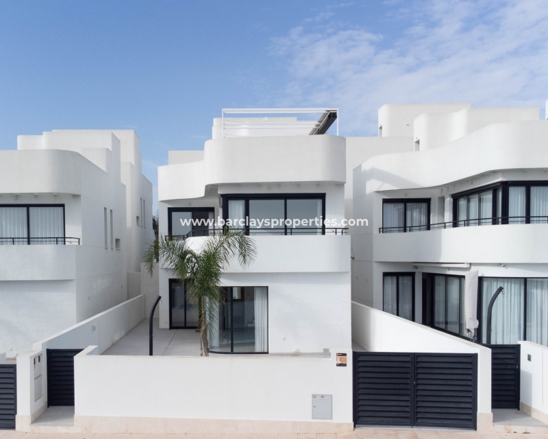 Wederverkoop - Vrijstaande Villa - Urb. La Marina