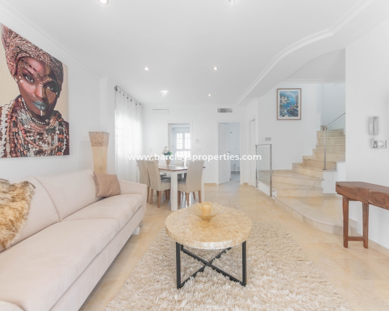 Wederverkoop - Vrijstaande Villa - Urb. La Marina