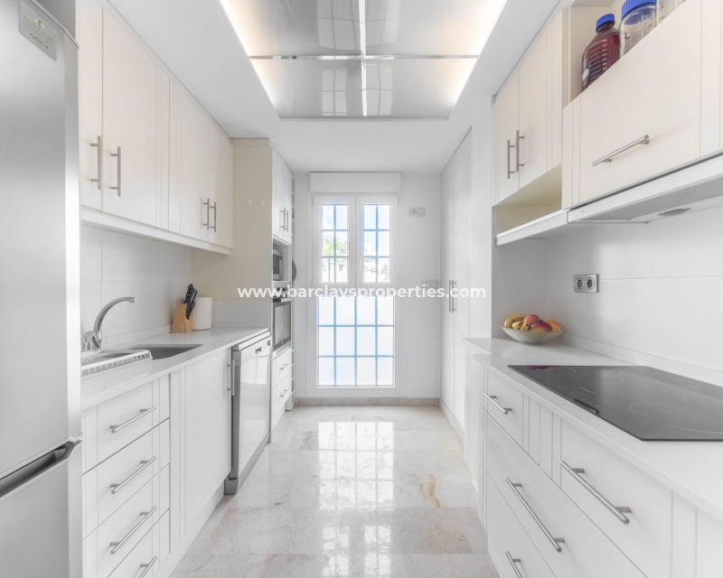 Wederverkoop - Vrijstaande Villa - Urb. La Marina