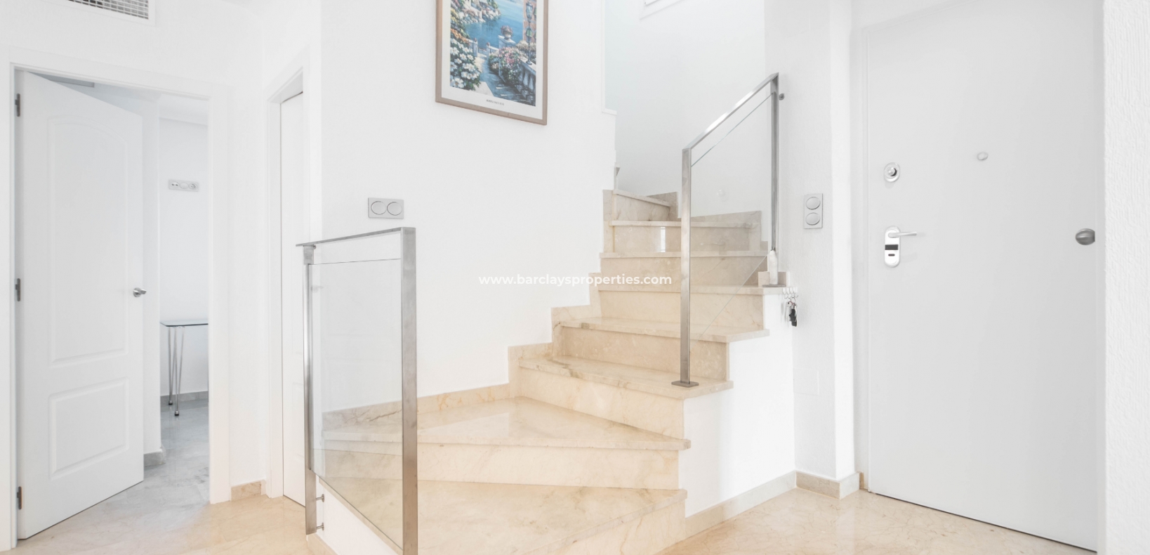 Wederverkoop - Vrijstaande Villa - Urb. La Marina