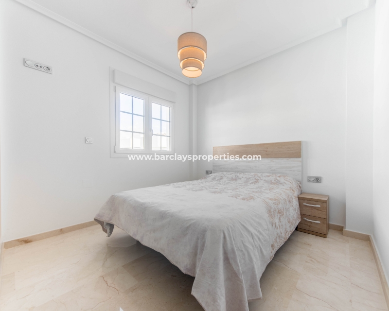 Wederverkoop - Vrijstaande Villa - Urb. La Marina