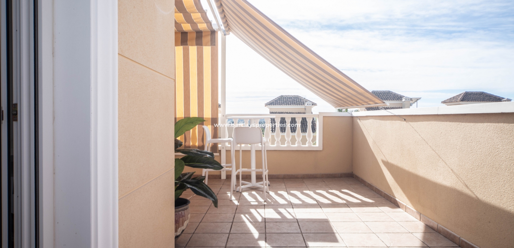 Wederverkoop - Vrijstaande Villa - Urb. La Marina