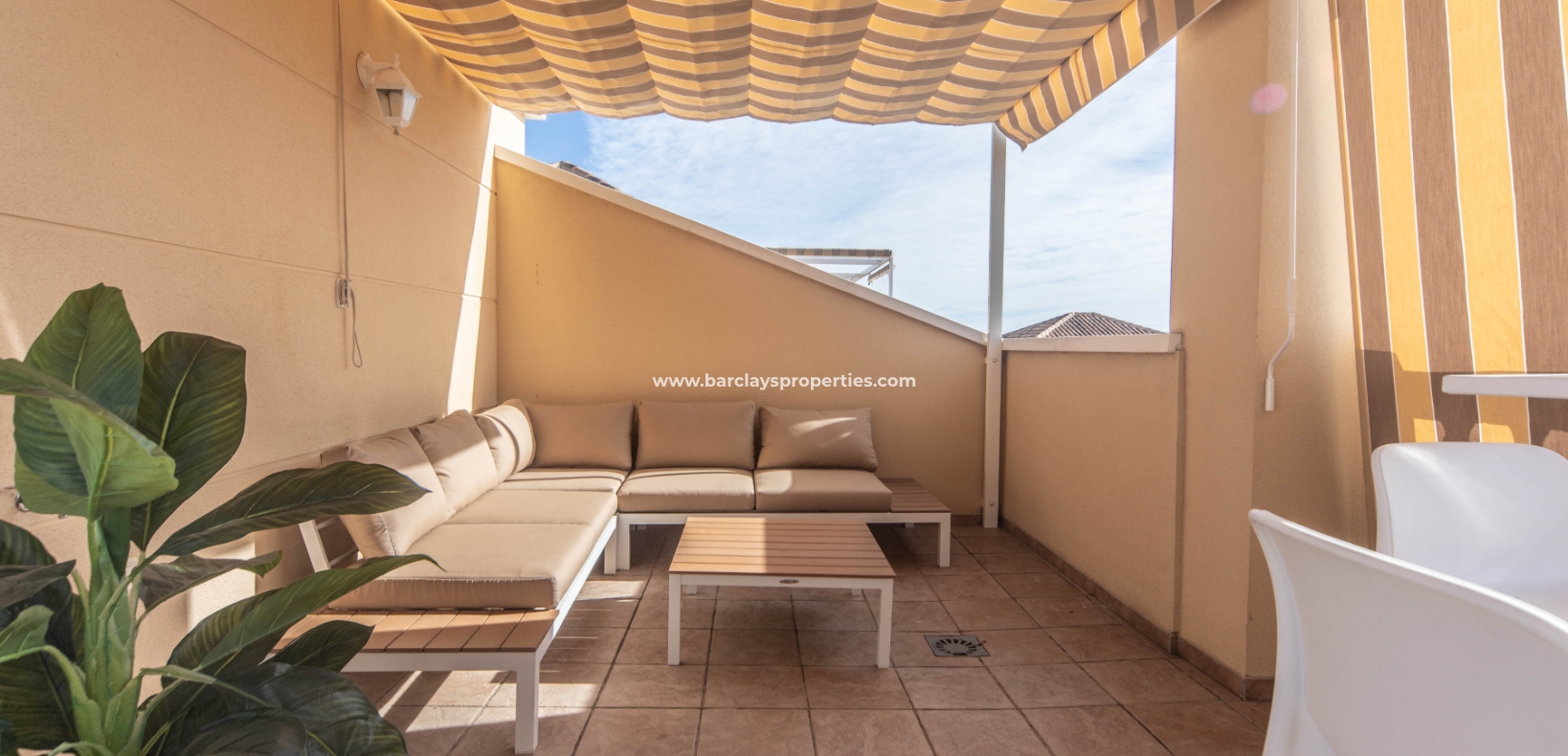 Wederverkoop - Vrijstaande Villa - Urb. La Marina