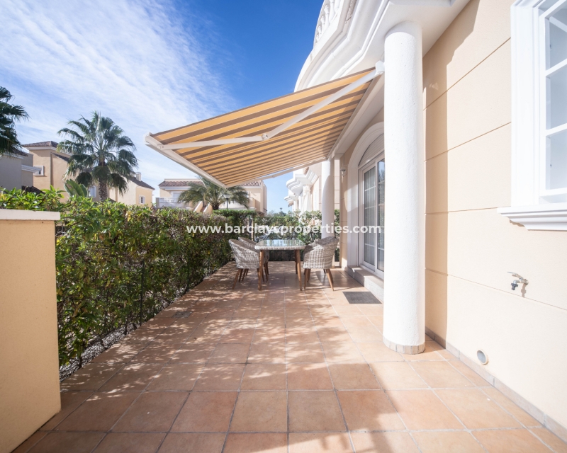 Wederverkoop - Vrijstaande Villa - Urb. La Marina