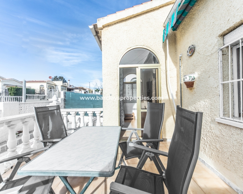 Wederverkoop - Vrijstaande Villa - Urb. La Marina