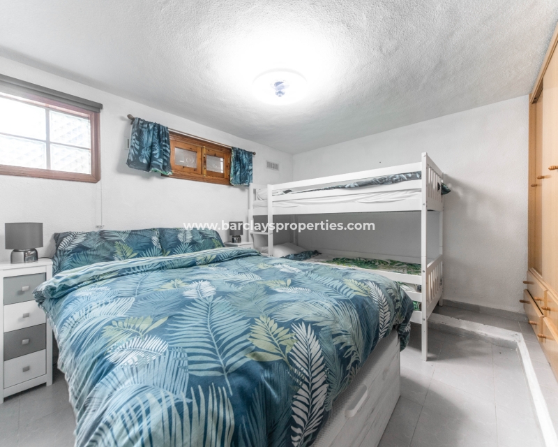 Wederverkoop - Vrijstaande Villa - Urb. La Marina