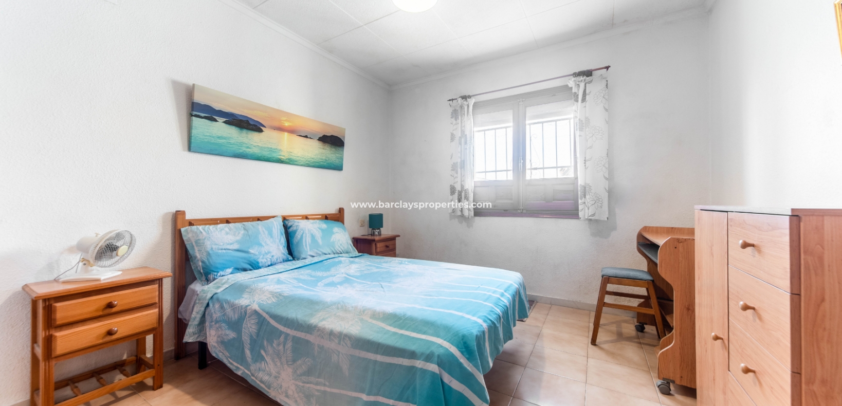 Wederverkoop - Vrijstaande Villa - Urb. La Marina