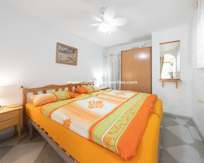 Wederverkoop - Vrijstaande Villa - Urb. La Marina