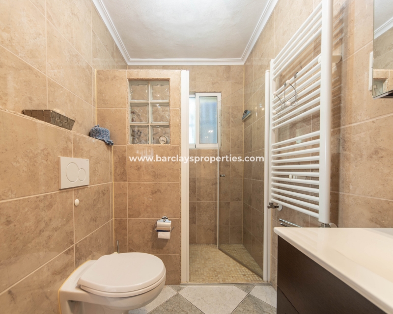 Wederverkoop - Vrijstaande Villa - Urb. La Marina