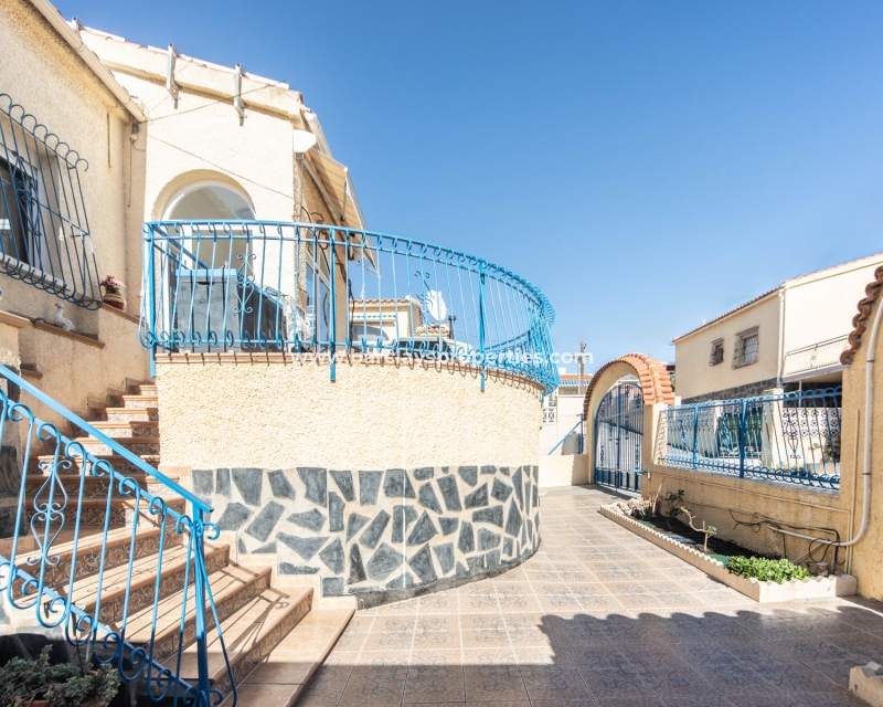 Wederverkoop - Vrijstaande Villa - Urb. La Marina