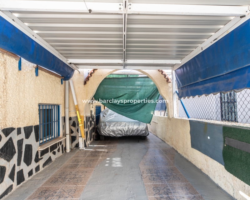 Wederverkoop - Vrijstaande Villa - Urb. La Marina