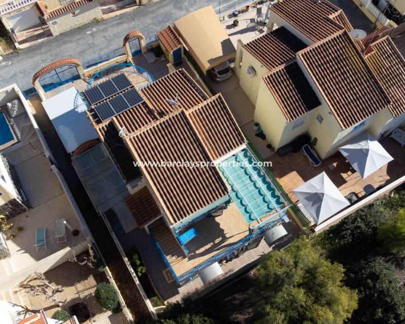 Wederverkoop - Vrijstaande Villa - Urb. La Marina