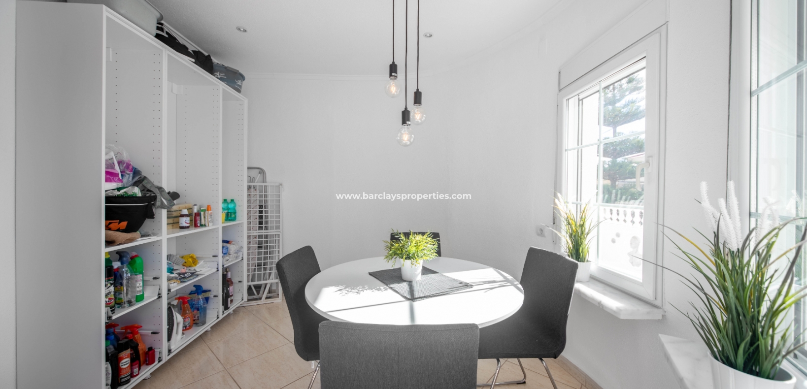 Wederverkoop - Vrijstaande Villa - Urb. La Marina