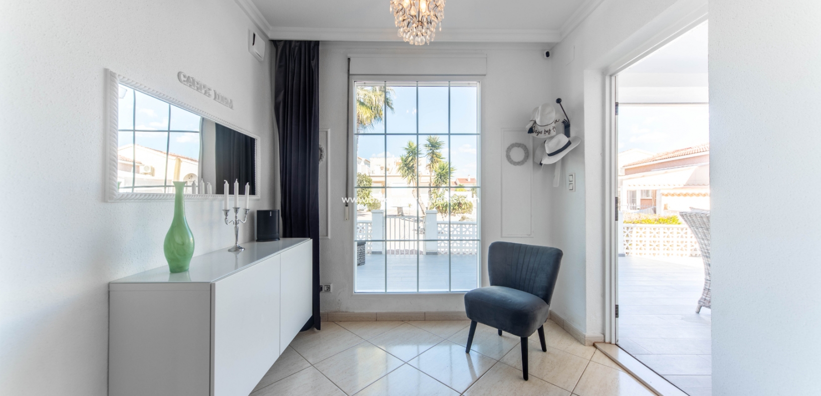 Wederverkoop - Vrijstaande Villa - Urb. La Marina